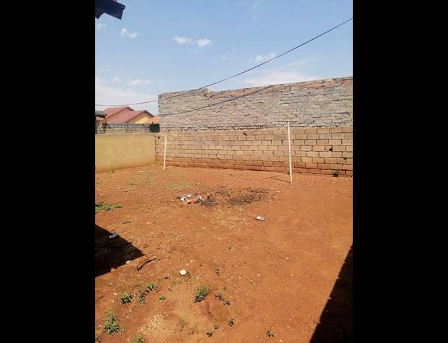 2 BEDROOM HOUSE FOR SALE IN PROTEA GLEN